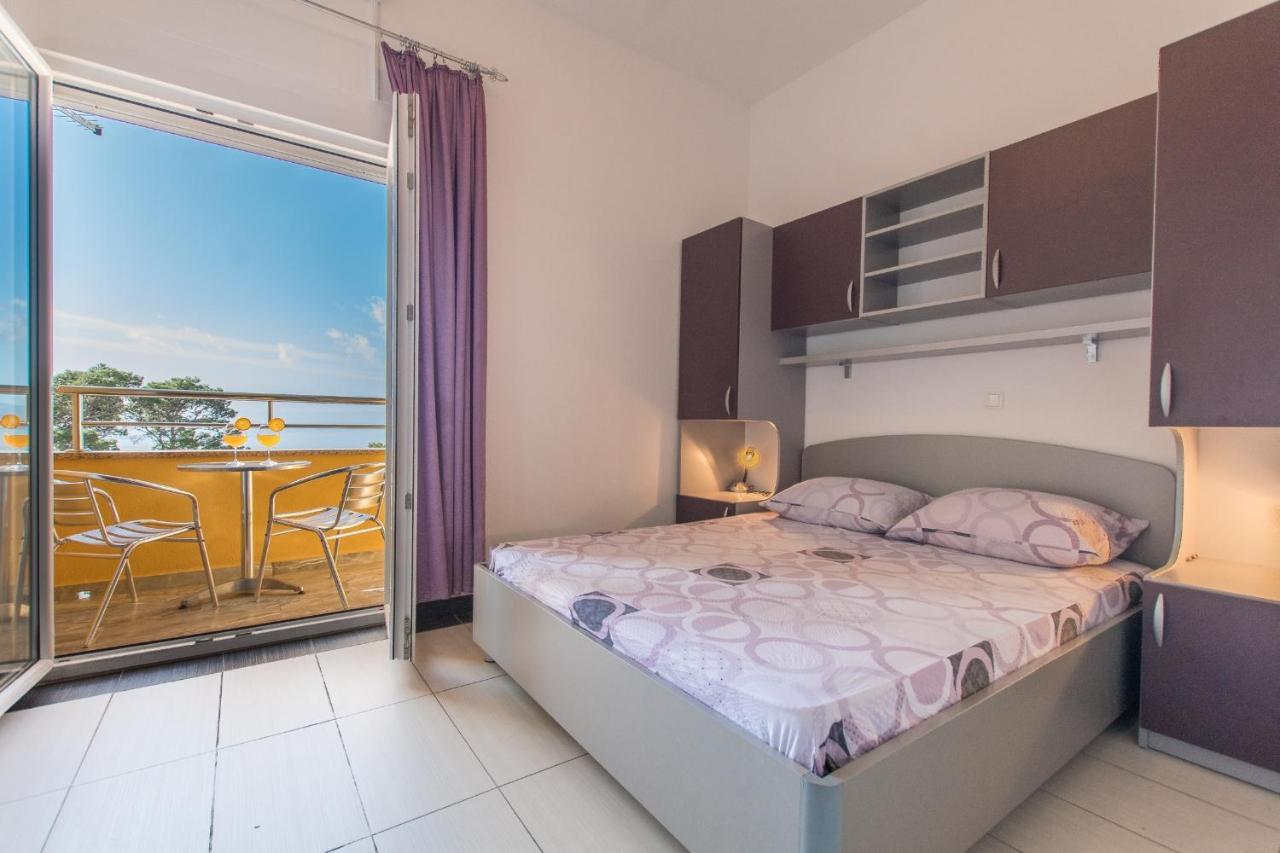 Studio Apartments Zloic In Krvavica Exteriör bild