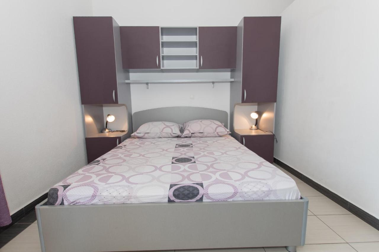 Studio Apartments Zloic In Krvavica Exteriör bild