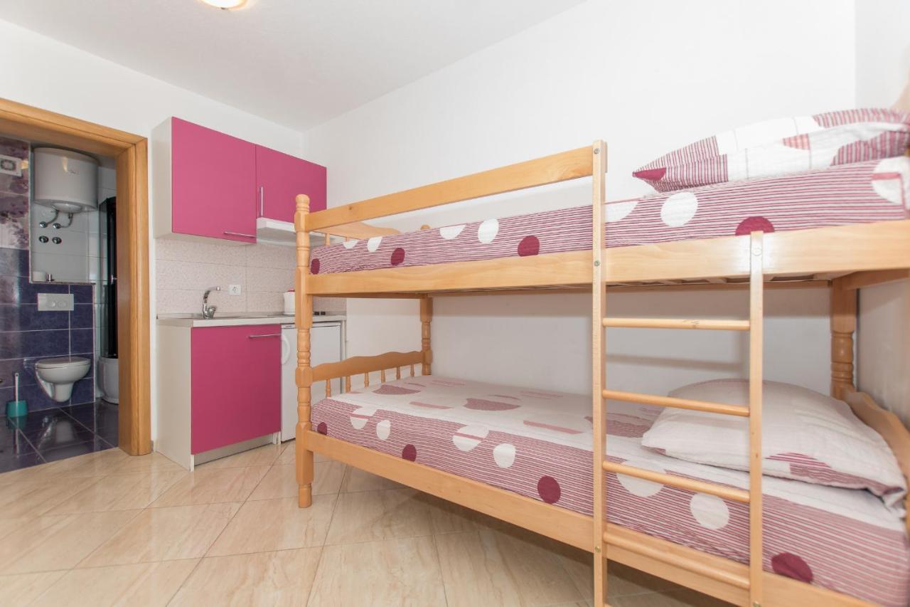 Studio Apartments Zloic In Krvavica Exteriör bild