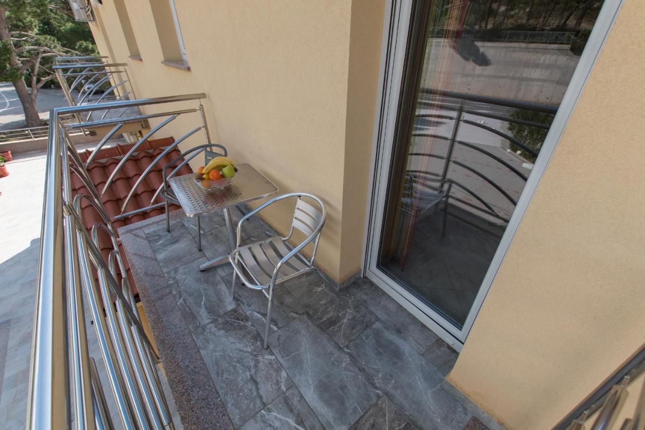 Studio Apartments Zloic In Krvavica Exteriör bild