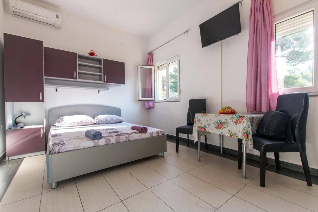 Studio Apartments Zloic In Krvavica Exteriör bild