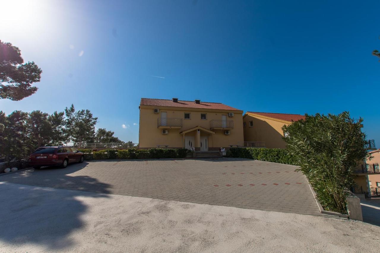 Studio Apartments Zloic In Krvavica Exteriör bild